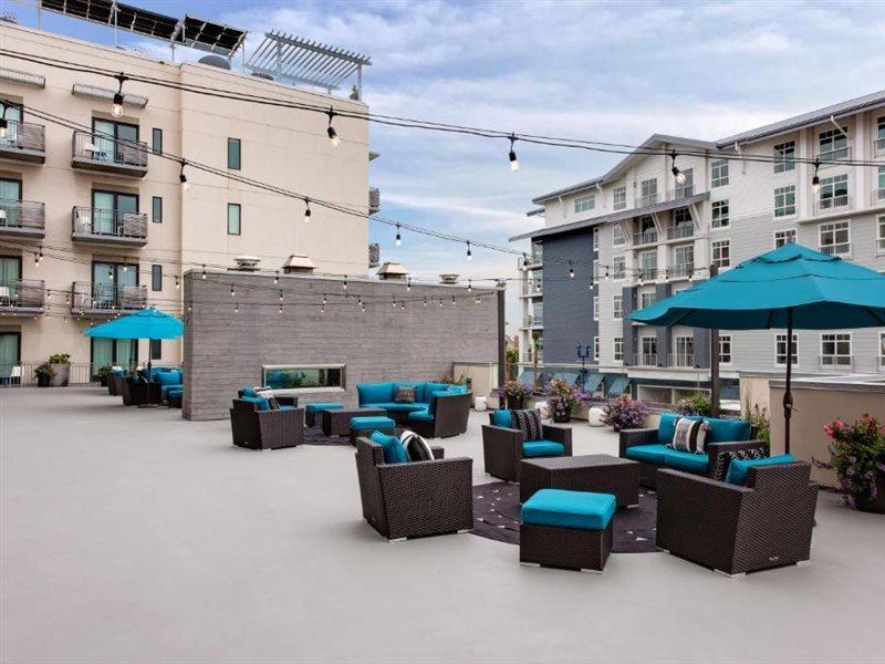 Springhill Suites By Marriott Oceanside Beach Exterior photo