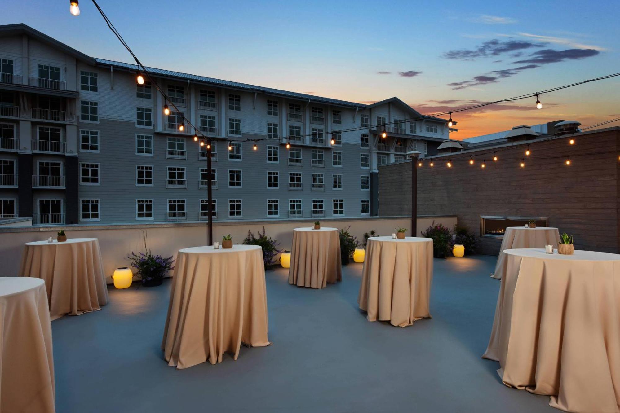 Springhill Suites By Marriott Oceanside Beach Exterior photo
