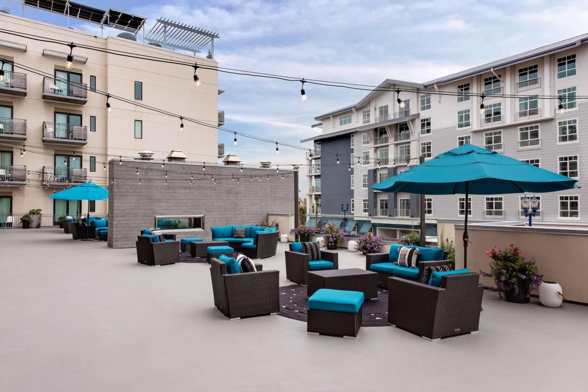 Springhill Suites By Marriott Oceanside Beach Exterior photo